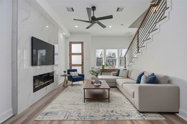 Foto del edificio - 4533 Larkspur St