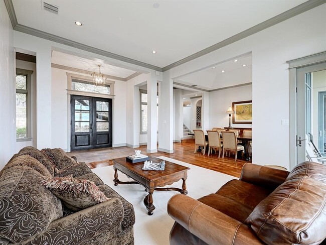 Building Photo - 2300 Barton Creek Blvd