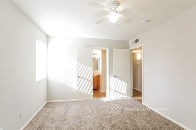 Foto del edificio - 19231 N 17th Dr