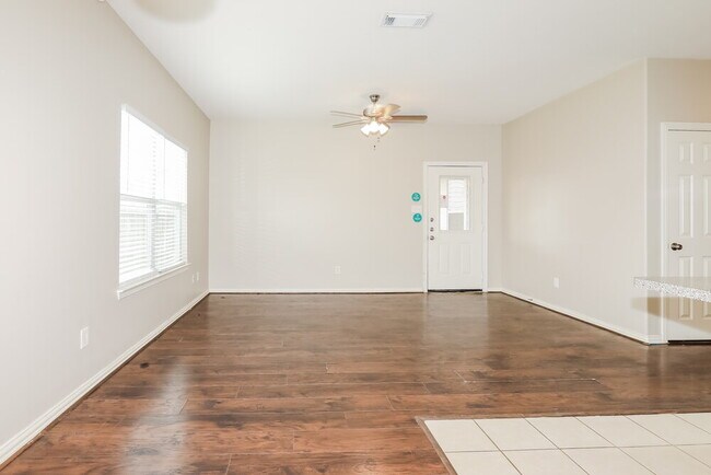 Foto del edificio - 21302 Berry Ridge Ln