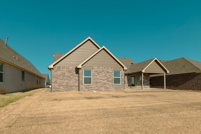Building Photo - BRAND NEW 4 BEDROOM SIMMONS HOME IN BIXBY!...