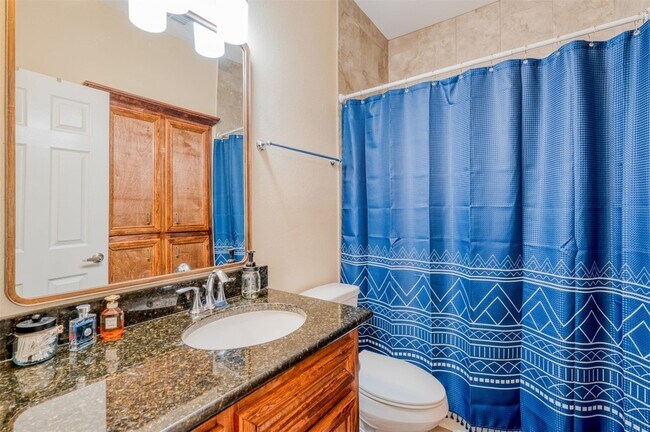 Building Photo - 3730 Boettcher Dr