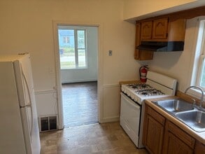 Building Photo - 227 Boston Ave