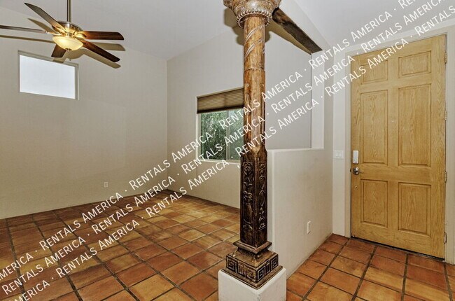 Foto del edificio - 2974 N Cardell Cir