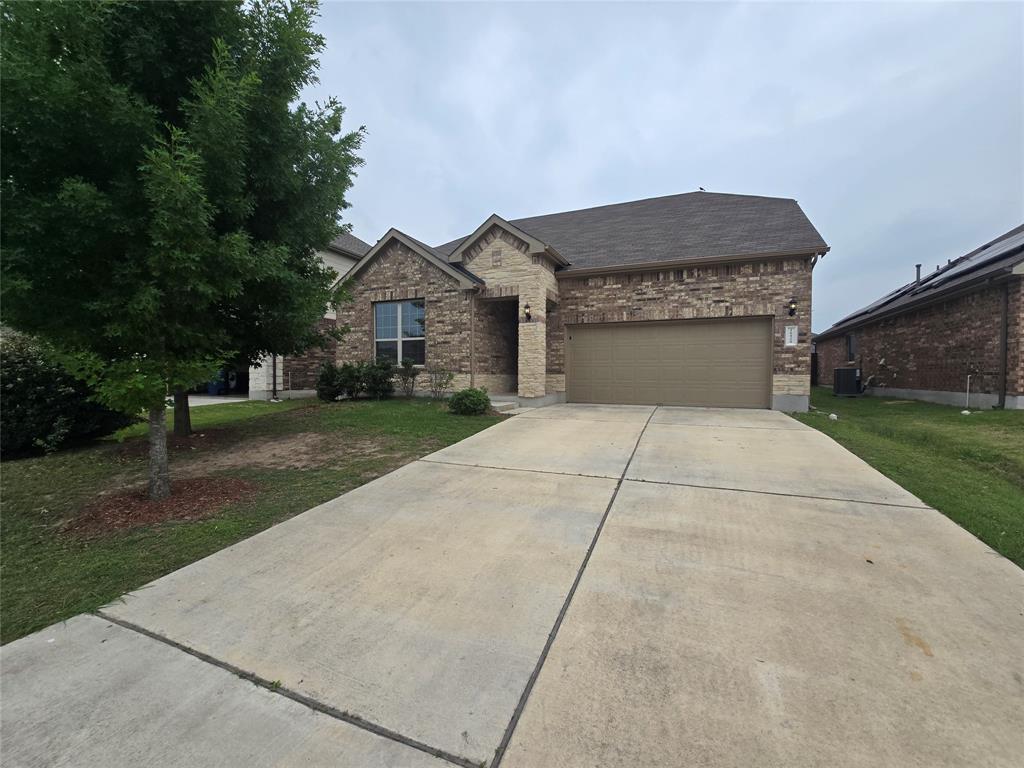 Foto principal - 16908 Borromeo Ave