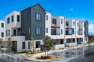 Building Photo - 2402 Cascalote Lp