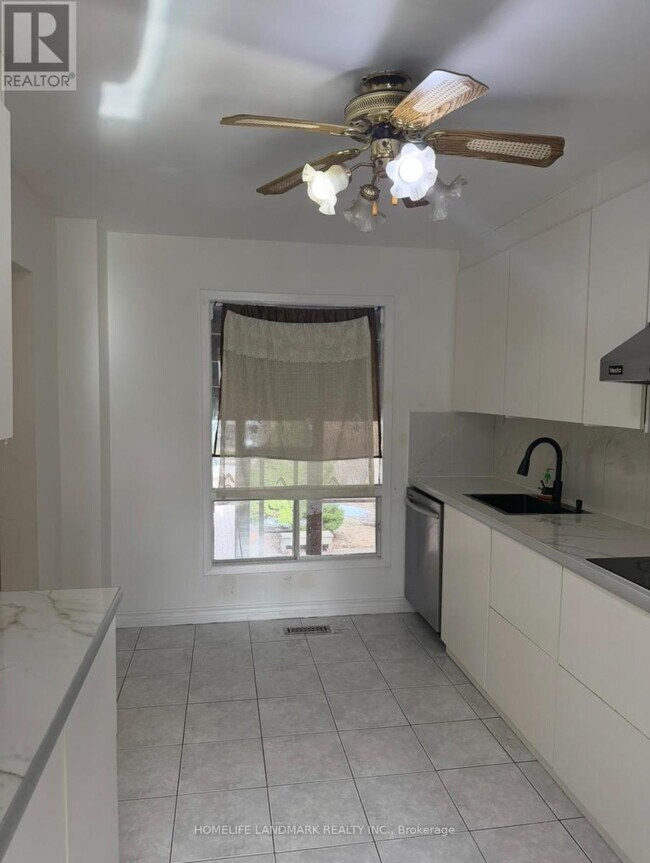 Photo du bâtiment - 58 Muirlands Dr