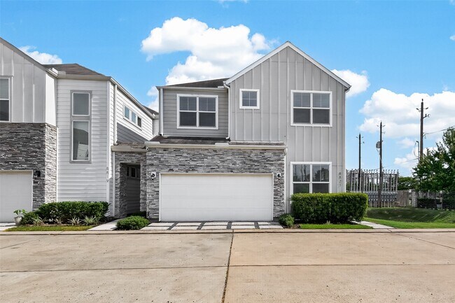 Building Photo - 8821 Hollister Pine Ct