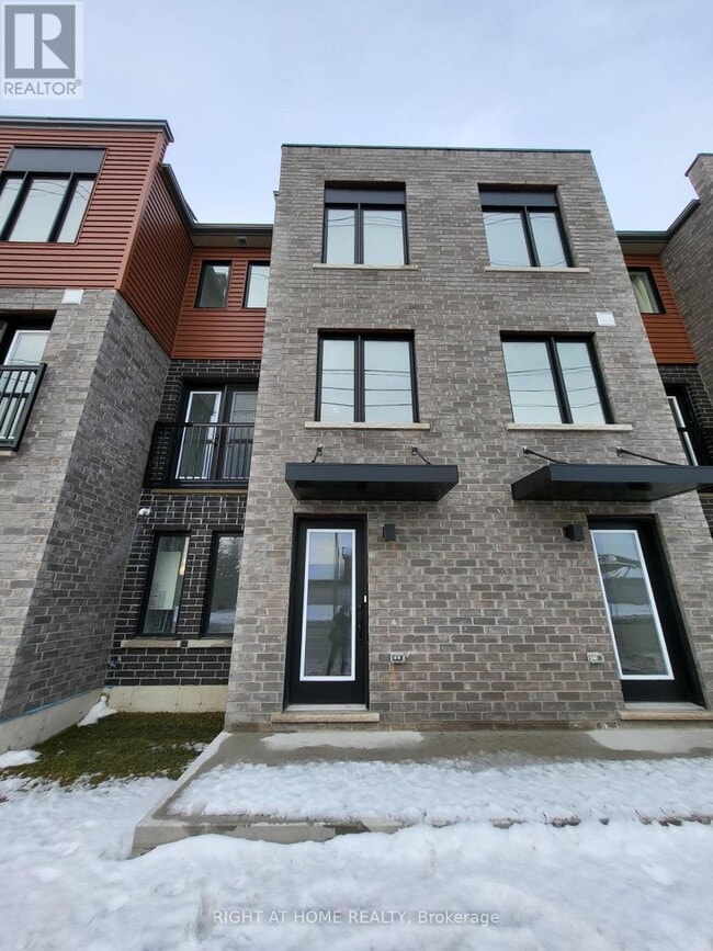 Building Photo - 23 Fairlane Ave