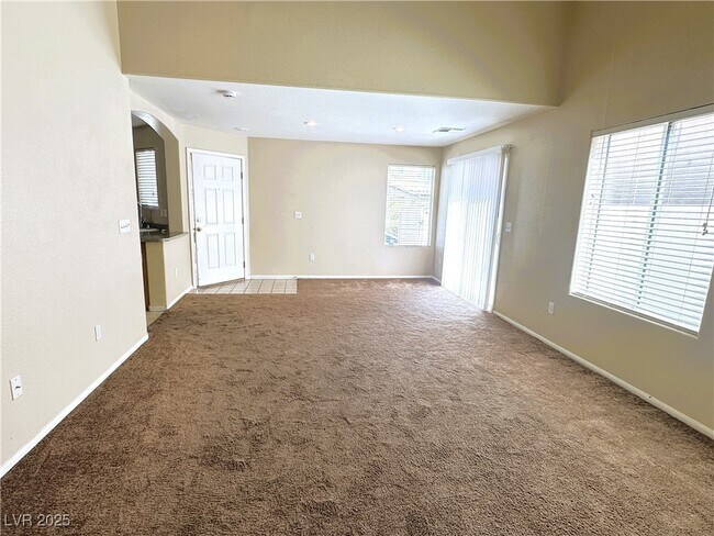 Foto del edificio - 8046 S Wards Ferry St