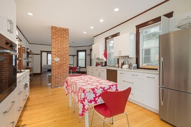 Foto del edificio - 38 Russell St