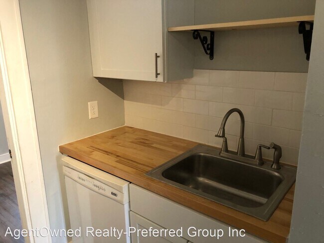 Building Photo - 3 br, 2 bath House - 2916 Lexington Avenue