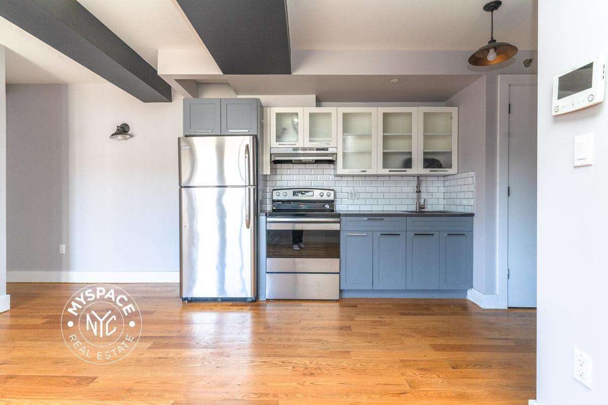 Foto principal - 186 Lenox Rd