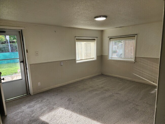 Building Photo - Cozy 3 bedroom in Westwood