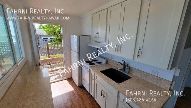 Building Photo - 91-501 Ewa Beach Rd.-#C