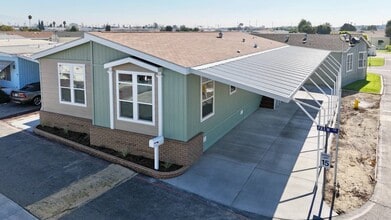 Building Photo - 11 Palm Via