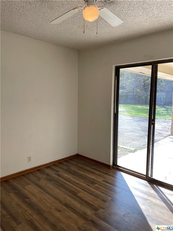 Foto del edificio - 1314 S Mesquite Ave