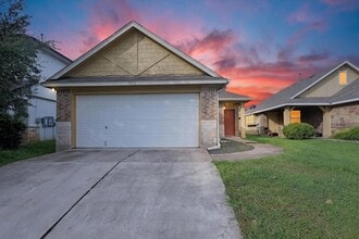 Building Photo - 15111 Parrish Ln