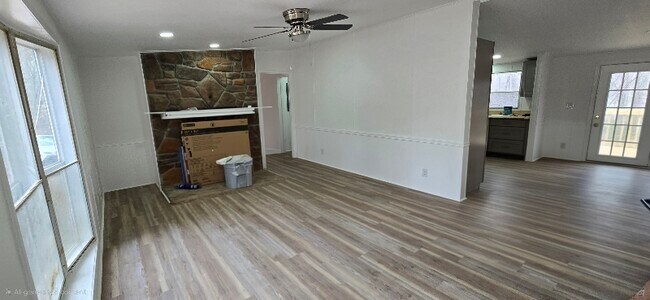 Foto del edificio - 1821 Bascom Ln