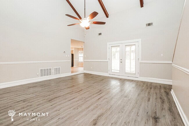 Foto del edificio - 316 Helmsley Dr