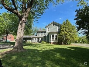 Building Photo - 1518 Millstone River Rd
