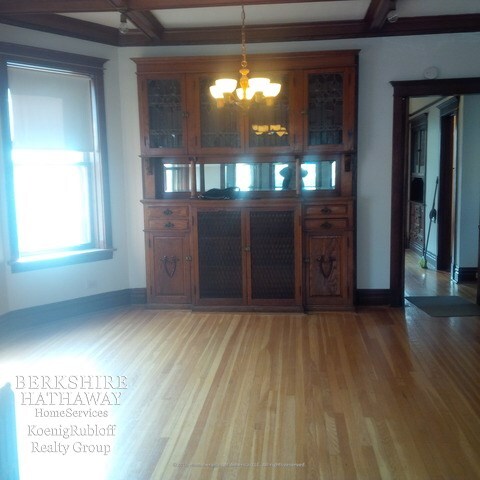 Building Photo - 4870 N Paulina St