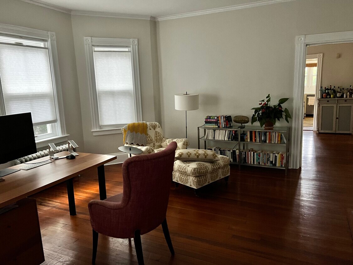 128 Congdon St Unit 1st floor, Providence, RI 02906 Apartments in