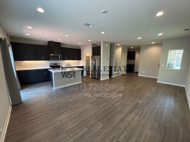 Building Photo - 12843 Greenstone Way