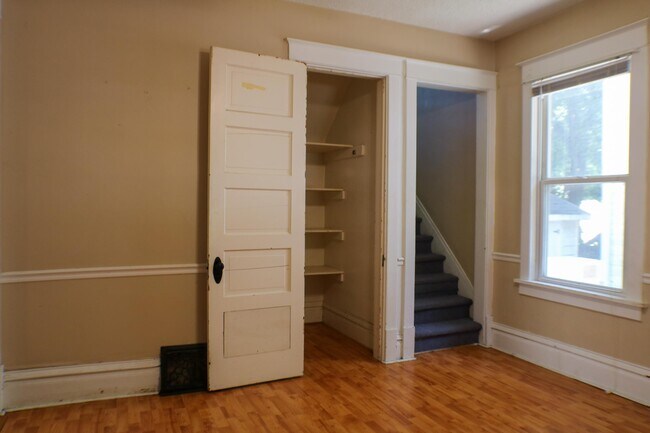 Foto del edificio - 614 N Gilbert St
