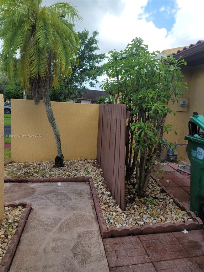 Building Photo - 8525 SW 148th Pl
