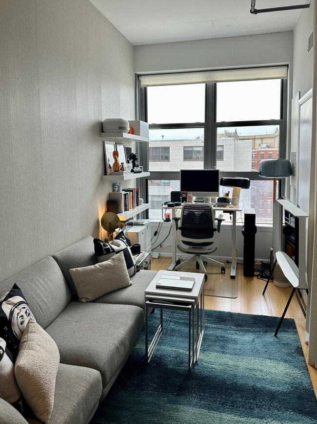Foto del edificio - 1300 N St NW