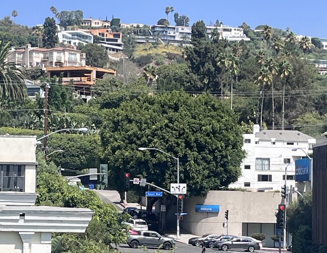 Views from large Balcony to Hollywood Hills - 999 N Doheny Dr