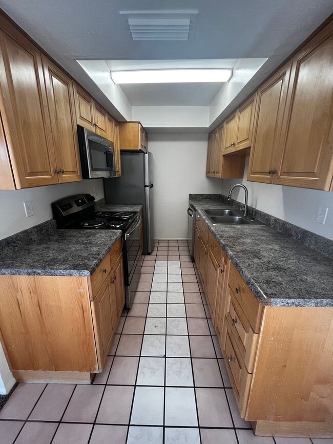 Building Photo - Chandler Townhome for rent!