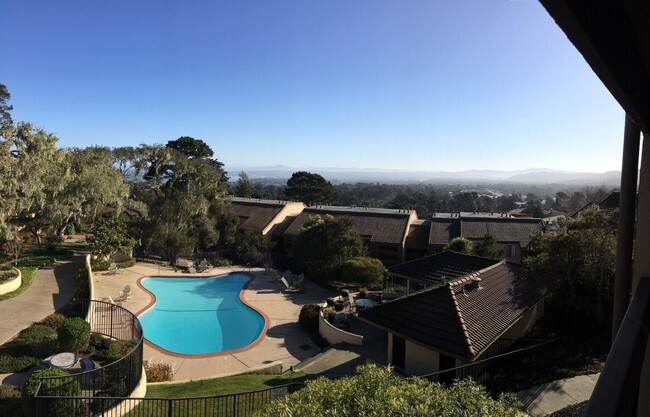 Foto del edificio - 3212 Golden Oaks Ln