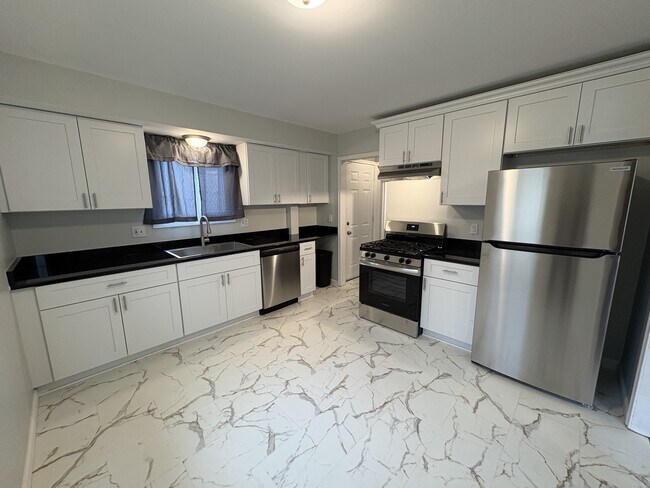 Foto del edificio - 20975 Poinciana St