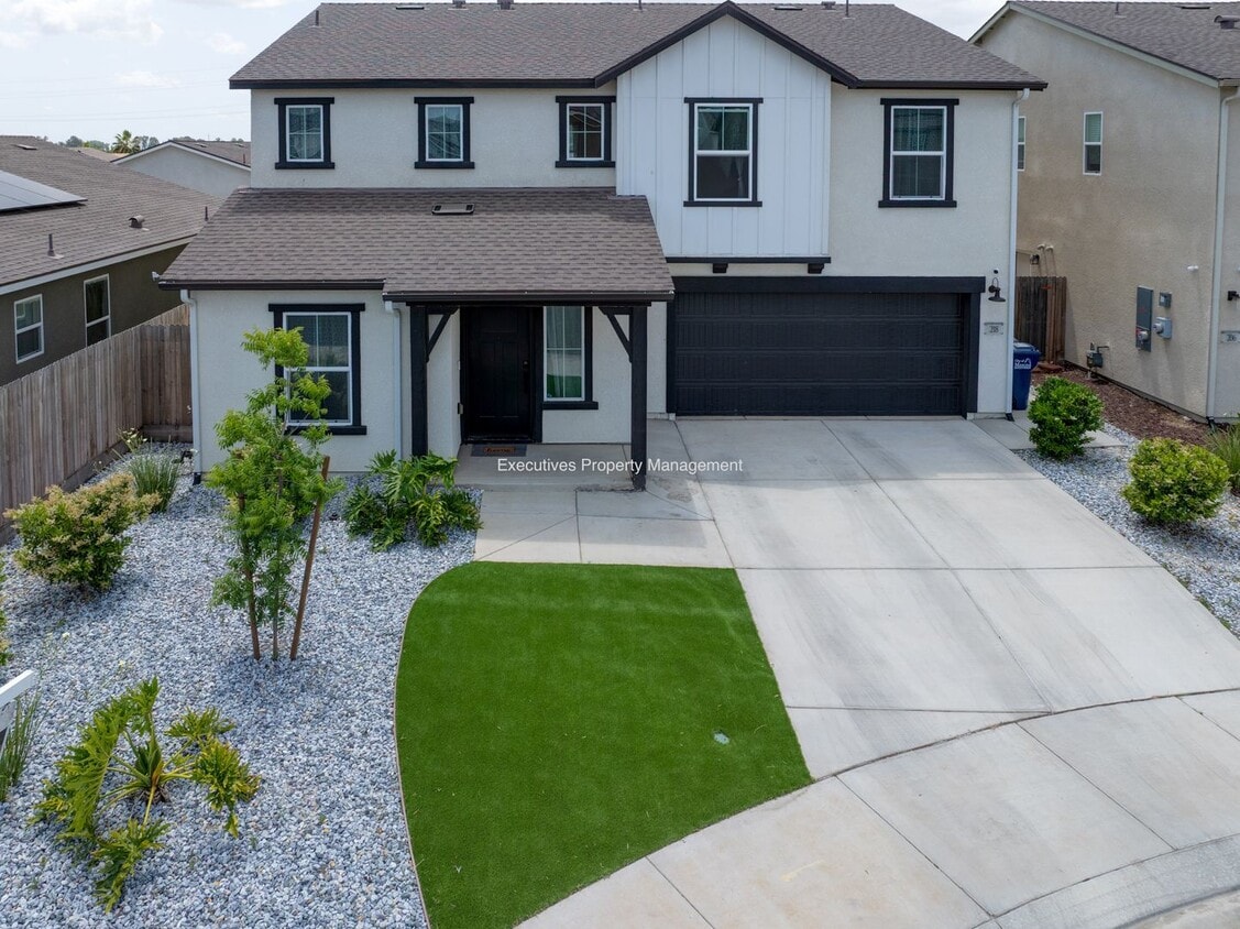 Photo - House For Rent | 218 Bryce Canyon Ct., Merced