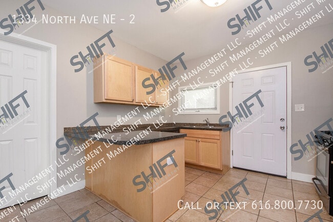 Foto del edificio - 1334 North Ave NE