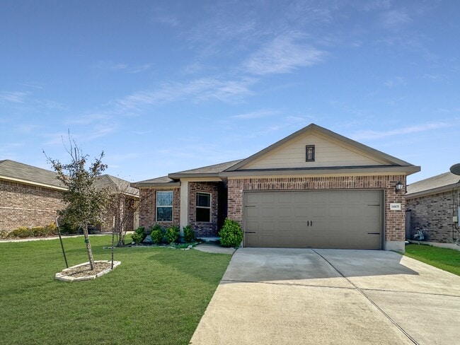 Building Photo - 14105 Fallsprings Way