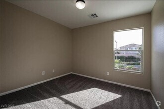 Building Photo - 581 Caribbean Palm Dr