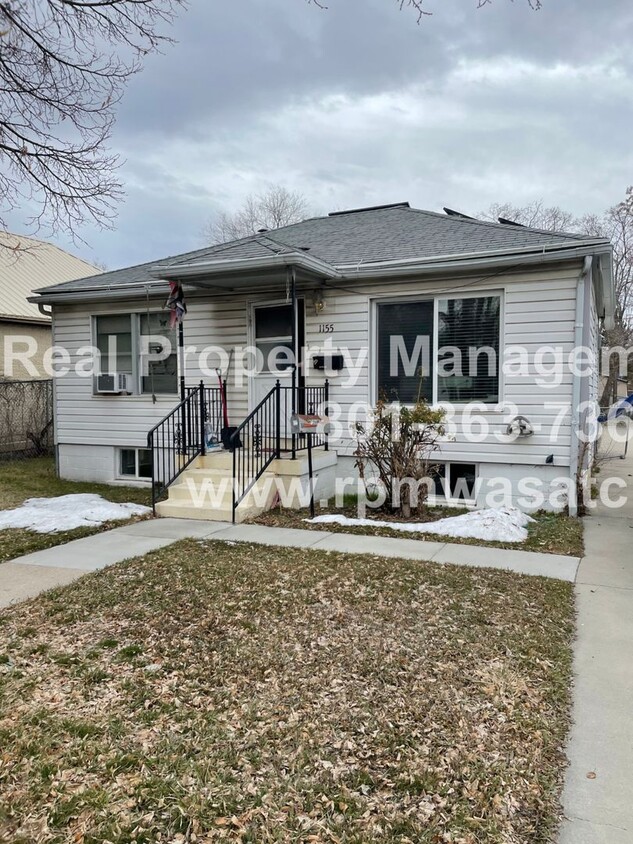 Foto principal - Come See this 1 bedroom 1 bath basement ap...