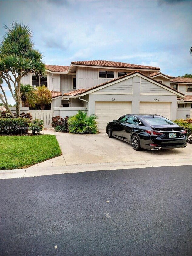 Foto principal - 551 Prestwick Cir