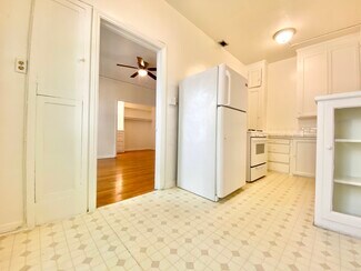 Building Photo - 836 Sanborn Ave