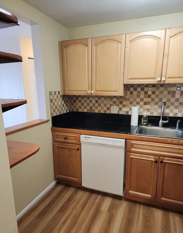 Building Photo - 135 Q E Main St