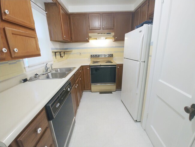 Foto del edificio - 2br House | Mt. Healthy |  Great Neighborhood