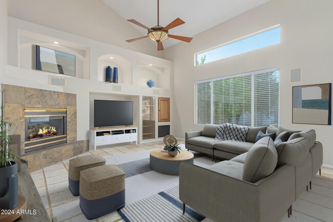 Building Photo - 4522 E Rowel Rd