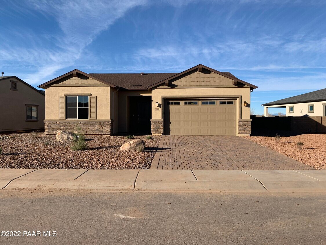 Primary Photo - 7771 Bella Vista Ln