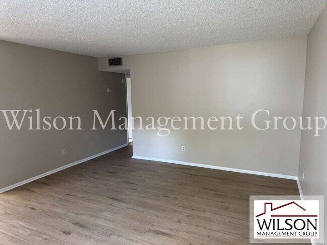 Foto del edificio - 2365 Oak Park Way