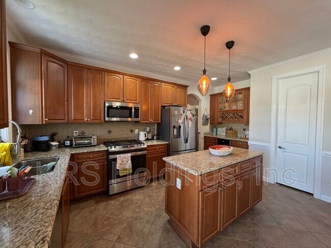 Foto del edificio - 516 Bells Hollow Ct