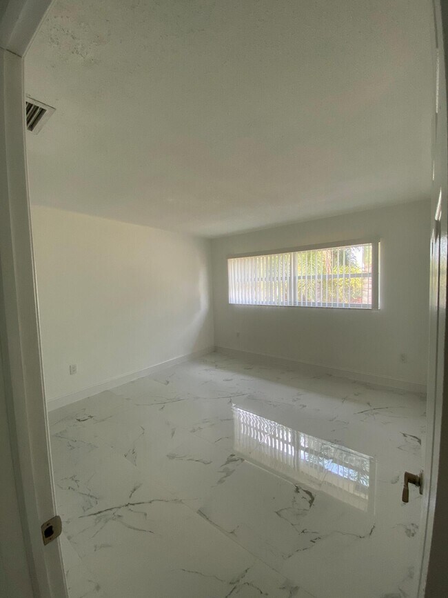 Foto del edificio - 601 SW 2nd Ave