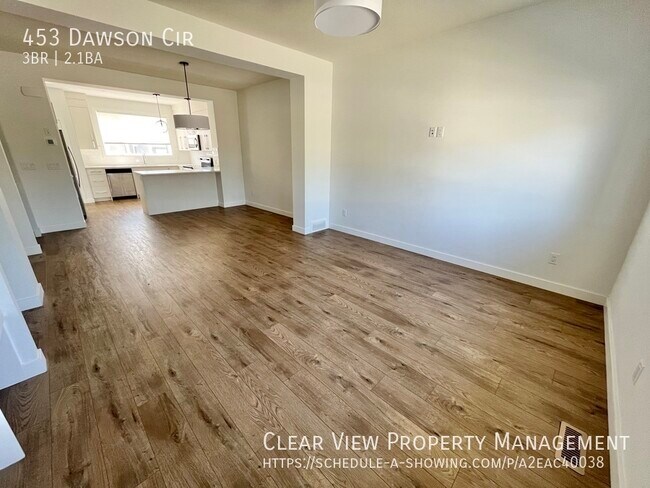 Photo du bâtiment - Bright and open 3-bedroom, 2.5-bathroom detached house with garage in Chestermere! **PROMO: 1ST H...